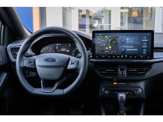 Ford Focus 1.0 EcoBoost Hybrid ST Line | Trekhaak | Stoel/stuur/voorruit verwarming | Cruise adaptief | Dode... ActivLease financial lease