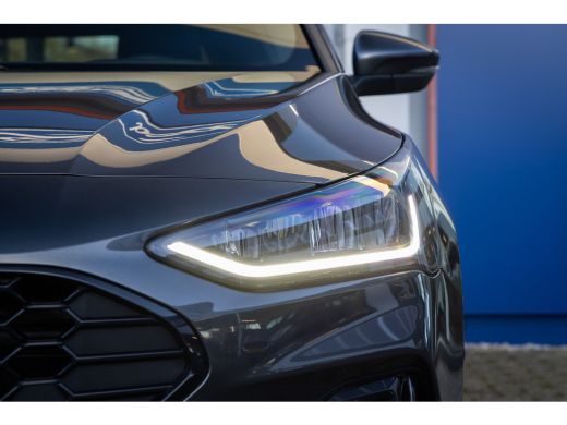 Ford Focus 1.0 EcoBoost Hybrid ST Line | Trekhaak | Stoel/stuur/voorruit verwarming | Cruise adaptief | Dode... ActivLease financial lease