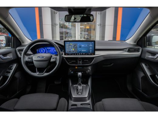 Ford Focus 1.0 EcoBoost Hybrid Titanium X | Trekhaak | Cruise adaptief | Camera | Stuur/stoel/voorruit verwa... ActivLease financial lease