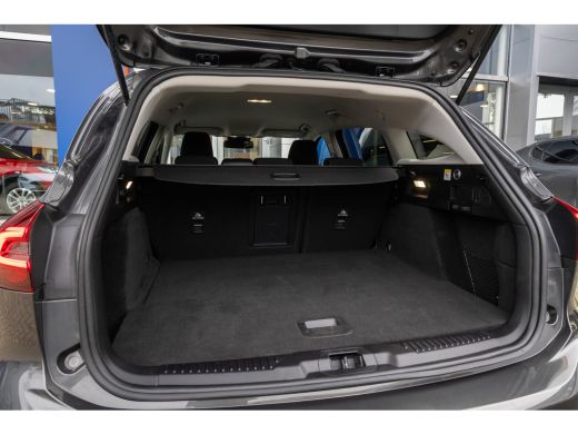 Ford Focus 1.0 EcoBoost Hybrid Titanium X | Trekhaak | Cruise adaptief | Camera | Stuur/stoel/voorruit verwa... ActivLease financial lease