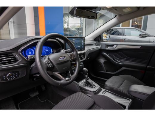 Ford Focus 1.0 EcoBoost Hybrid Titanium X | Trekhaak | Cruise adaptief | Camera | Stuur/stoel/voorruit verwa... ActivLease financial lease