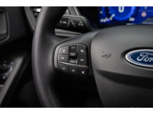 Ford Focus 1.0 EcoBoost Hybrid Titanium X | Trekhaak | Cruise adaptief | Camera | Stuur/stoel/voorruit verwa... ActivLease financial lease