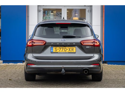 Ford Focus 1.0 EcoBoost Hybrid Titanium X | Trekhaak | Cruise adaptief | Camera | Stuur/stoel/voorruit verwa... ActivLease financial lease