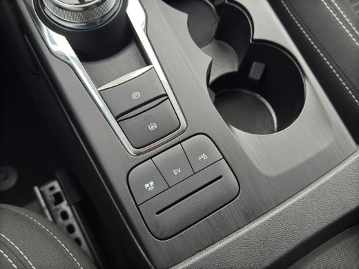 Ford Kuga 2.5 PHEV Titanium | Trekhaak | Winter Pack | Cruise Control | Apple Carplay | Navigatie ActivLease financial lease