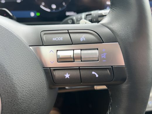 Hyundai Kona 1.6 GDI 141pk HEV Comfort Smart | Camera | Draadloos carplay | Climate control | Adaptive cruise ... ActivLease financial lease