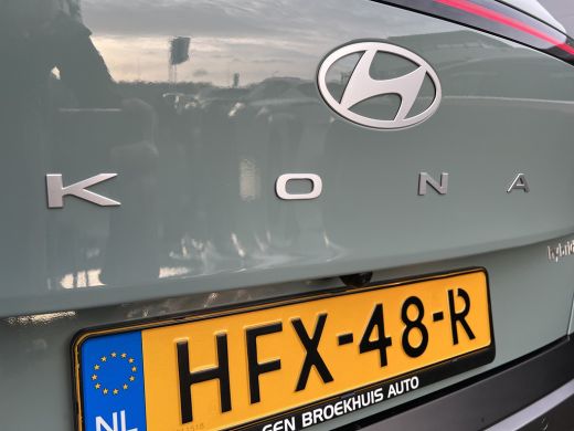 Hyundai Kona 1.6 GDI 141pk HEV Comfort Smart | Camera | Draadloos carplay | Climate control | Adaptive cruise ... ActivLease financial lease