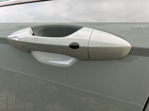 Hyundai Kona 1.6 GDI 141pk HEV Comfort Smart | Camera | Draadloos carplay | Climate control | Adaptive cruise ... ActivLease financial lease