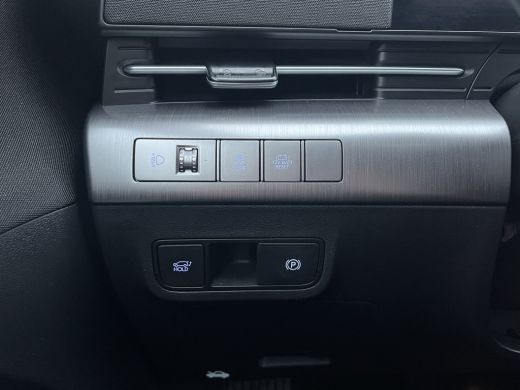 Hyundai Kona 1.6 GDI 141pk HEV Comfort Smart | Camera | Draadloos carplay | Climate control | Adaptive cruise ... ActivLease financial lease