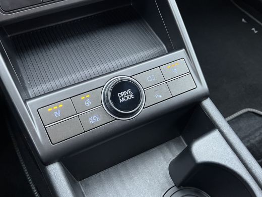 Hyundai Kona 1.6 GDI 141pk HEV Comfort Smart | Camera | Draadloos carplay | Climate control | Adaptive cruise ... ActivLease financial lease