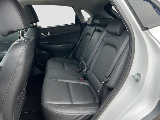 Hyundai Kona 1.6 GDI HEV 141pk Premium Sky | Camera | Schuifdak | Leder | 18'' velgen | Stoelventilatie | Stoe... ActivLease financial lease