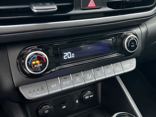 Hyundai Kona 1.6 GDI HEV 141pk Premium Sky | Camera | Schuifdak | Leder | 18'' velgen | Stoelventilatie | Stoe... ActivLease financial lease