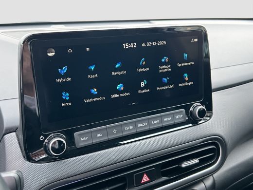 Hyundai Kona 1.6 GDI HEV 141pk Premium Sky | Camera | Schuifdak | Leder | 18'' velgen | Stoelventilatie | Stoe... ActivLease financial lease
