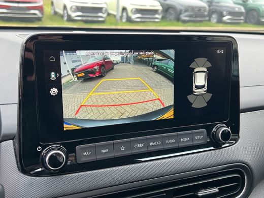 Hyundai Kona 1.6 GDI HEV 141pk Premium Sky | Camera | Schuifdak | Leder | 18'' velgen | Stoelventilatie | Stoe... ActivLease financial lease