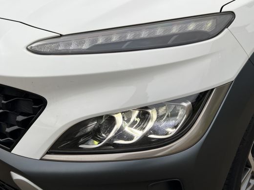 Hyundai Kona 1.6 GDI HEV 141pk Premium Sky | Camera | Schuifdak | Leder | 18'' velgen | Stoelventilatie | Stoe... ActivLease financial lease