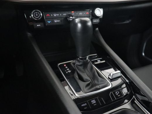 Jeep Compass 4xe 240 Plug-in Hybrid Electric S | Stoel & stuurverwarming | Half leder | Camera | Adaptive crui... ActivLease financial lease