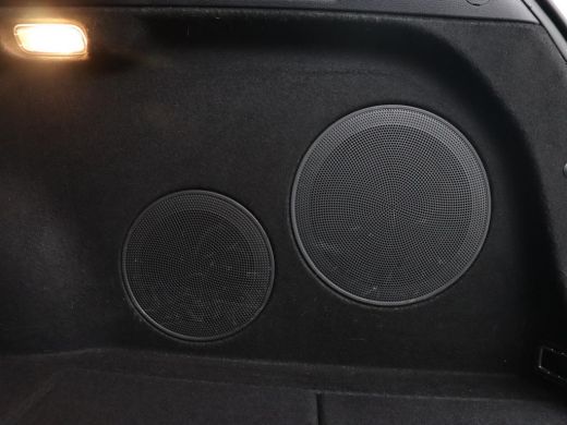 Kia Ceed 1.5 T-GDi GT-Line | Trekhaak | Stoel & stuurverwarming | Leder/Alcantara | Camera | Adaptive crui... ActivLease financial lease