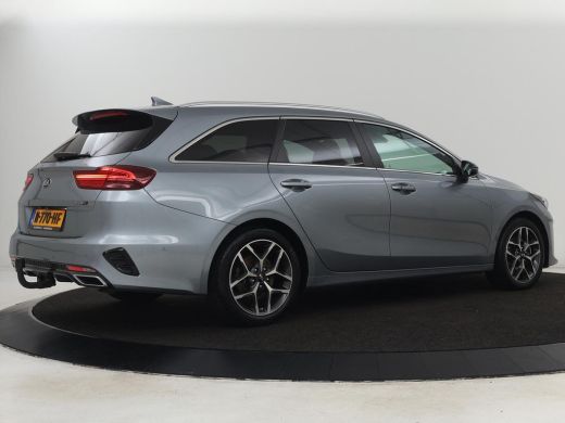 Kia Ceed 1.5 T-GDi GT-Line | Trekhaak | Stoel & stuurverwarming | Leder/Alcantara | Camera | Adaptive crui... ActivLease financial lease