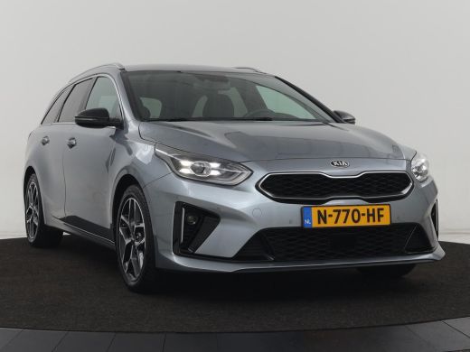 Kia Ceed 1.5 T-GDi GT-Line | Trekhaak | Stoel & stuurverwarming | Leder/Alcantara | Camera | Adaptive crui... ActivLease financial lease