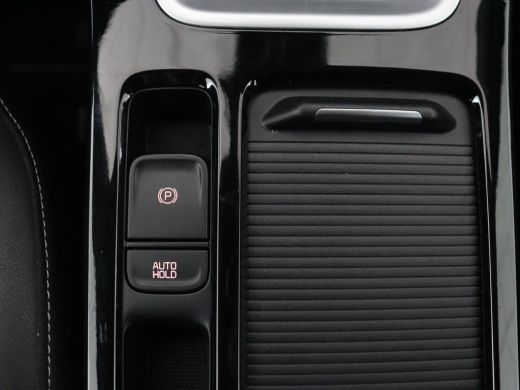 Kia Ceed 1.5 T-GDi GT-Line | Trekhaak | Stoel & stuurverwarming | Leder/Alcantara | Camera | Adaptive crui... ActivLease financial lease