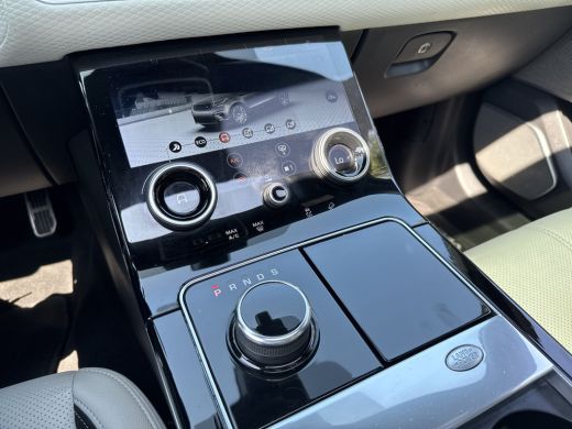 Land Rover Range Rover Velar 2.0 250PK AWD R-DYNAMIC BLACK PACK SE LEDER/VIRTUAL/PANORAMADAK ActivLease financial lease