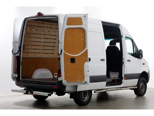 Mercedes-Benz Sprinter 316 CDI 163pk 7G Automaat L2H2 4x4 ZG1 Airco/Camera/Trekhaak 2800kg 02-2022 ActivLease financial lease