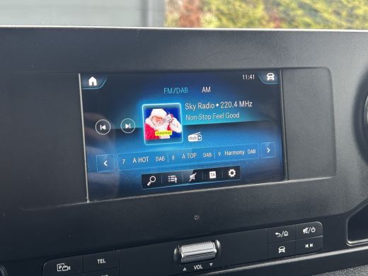 Mercedes-Benz Sprinter 317 CDI 170 PK / L2H2 / AUTOMAAT / 270 A DEUREN / AIRCO / CRUISE / APPLE CARPLAY / 3-ZITS / CAMERA ActivLease financial lease