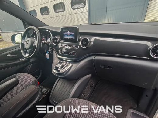 Mercedes-Benz V-Klasse V220 L2 Edition Trekhaak LED Enkel Cabine 2x Schuifdeur Trekhaak Dubbel Cabine mogelijk. ActivLease financial lease