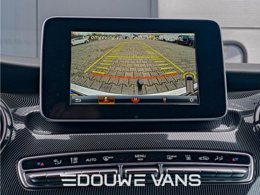 Mercedes-Benz V-Klasse V220 L2 Edition Trekhaak LED Enkel Cabine 2x Schuifdeur Trekhaak Dubbel Cabine mogelijk. ActivLease financial lease