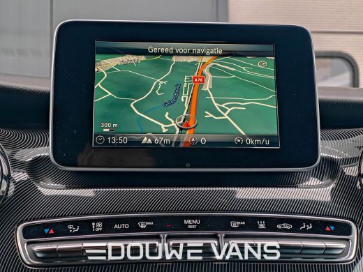 Mercedes-Benz V-Klasse V220 L2 Edition Trekhaak LED Enkel Cabine 2x Schuifdeur Trekhaak Dubbel Cabine mogelijk. ActivLease financial lease