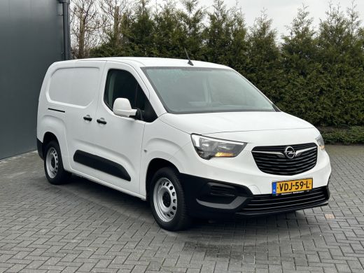 Opel Combo 1.5D 102 PK / L2H1 / 1e EIG. / 85.411 KM !! / SORTIMO INRICHTING / AIRCO / CRUISE / NAVI / APPLE ... ActivLease financial lease