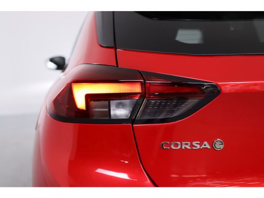 Opel Corsa-e Elegance 50 kWh | Camera | Climate Control | 17" Velgen | LED | Keyless | Cruise Control | Parkee... ActivLease financial lease