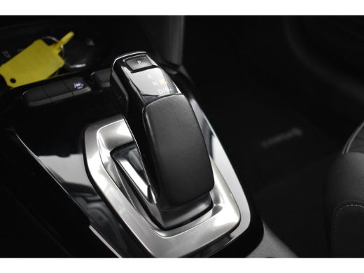 Opel Corsa-e Elegance 50 kWh | Camera | Climate Control | 17" Velgen | LED | Keyless | Cruise Control | Parkee... ActivLease financial lease