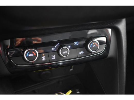 Opel Corsa-e Elegance 50 kWh | Camera | Climate Control | 17" Velgen | LED | Keyless | Cruise Control | Parkee... ActivLease financial lease