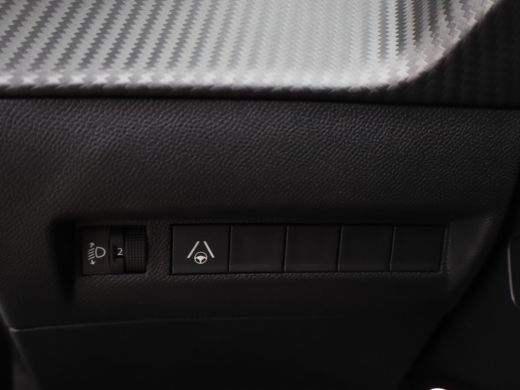 Peugeot 2008 1.2 Hybrid 136 Allure | Achteruitrijcamera | Airco (automatisch) | Apple Carplay/Android Auto|tel... ActivLease financial lease