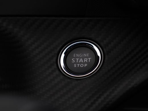 Peugeot 2008 1.2 Hybrid 136 Allure | Achteruitrijcamera | Airco (automatisch) | Apple Carplay/Android Auto|tel... ActivLease financial lease