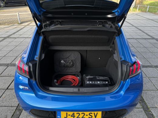 Peugeot e-208 EV GT 350 50 kWh | Panorama | Camera | Stoelverwarming | ActivLease financial lease