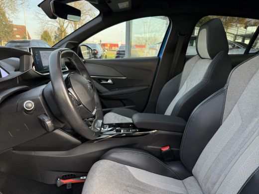 Peugeot e-208 EV GT 350 50 kWh | Panorama | Camera | Stoelverwarming | ActivLease financial lease