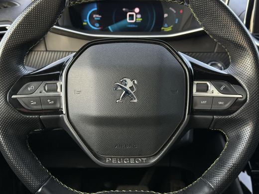 Peugeot e-208 EV GT 350 50 kWh | Panorama | Camera | Stoelverwarming | ActivLease financial lease