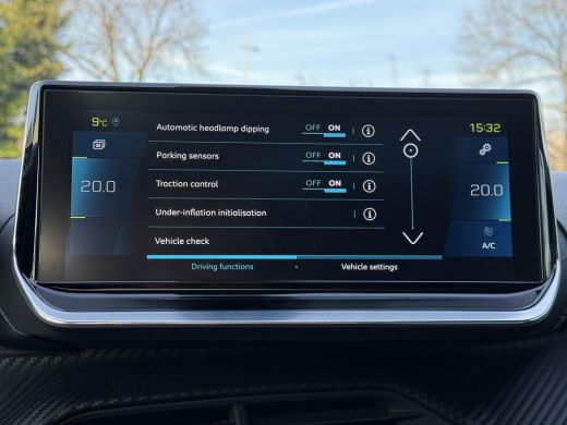 Peugeot e-208 EV GT 350 50 kWh | Panorama | Camera | Stoelverwarming | ActivLease financial lease