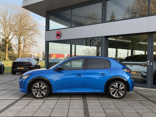 Peugeot e-208 EV GT 350 50 kWh | Panorama | Camera | Stoelverwarming | ActivLease financial lease