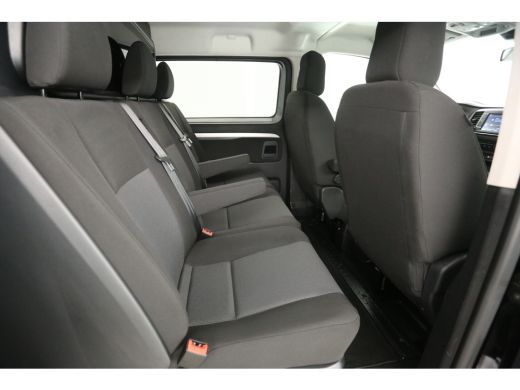 Peugeot Expert 2.0 BlueHDI L3H1 145PK | Automaat | DC | Airco | Cruise | Camera | Trekh. | Carplay | Navi ActivLease financial lease