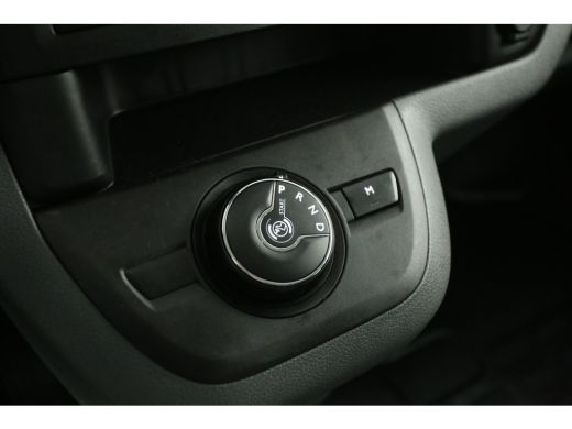 Peugeot Expert 2.0 BlueHDI L3H1 145PK | Automaat | DC | Airco | Cruise | Camera | Trekh. | Carplay | Navi ActivLease financial lease