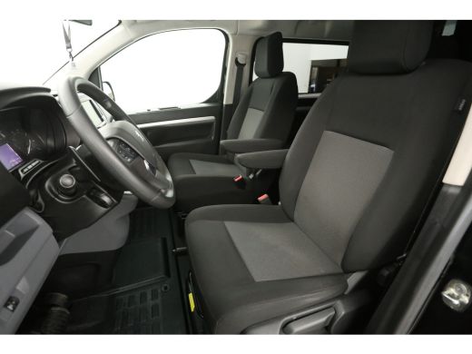 Peugeot Expert 2.0 BlueHDI L3H1 145PK | Automaat | DC | Airco | Cruise | Camera | Trekh. | Carplay | Navi ActivLease financial lease