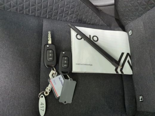 Renault Clio 1.0 TCe 90 Equilibre NL-AUTO | AIRCO | NAVI | CARPLAY ActivLease financial lease