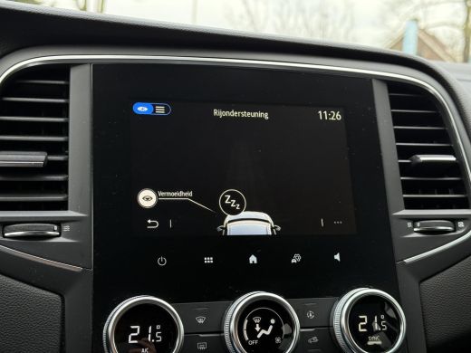 Renault M&eacute;gane Estate Estate 1.3 TCe 140 Equilibre | Navi | LED | Carplay | ActivLease financial lease