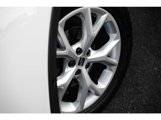 Seat Arona 1.0 TSI 110 PK FR Business Intense Carplay | Adaptive cruise control | Dodehoekdetectie | Keyless... ActivLease financial lease