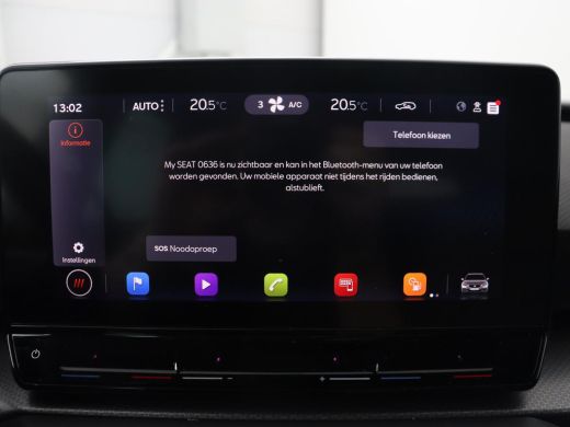 Seat Leon 1.0 TSI Style Intens | Camera | Carplay | Adaptive cruise | Navigatie | DAB | Full LED | Park Ass... ActivLease financial lease