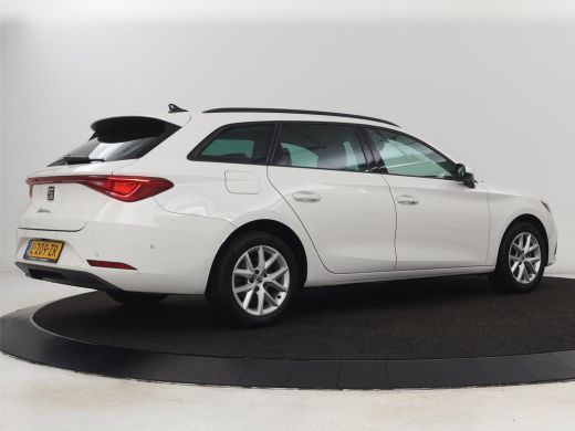 Seat Leon 1.0 TSI Style Intens | Camera | Carplay | Adaptive cruise | Navigatie | DAB | Full LED | Park Ass... ActivLease financial lease