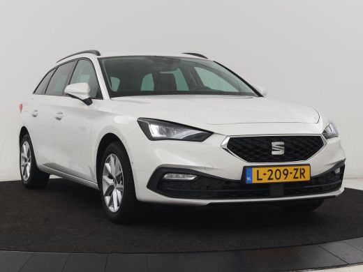 Seat Leon 1.0 TSI Style Intens | Camera | Carplay | Adaptive cruise | Navigatie | DAB | Full LED | Park Ass... ActivLease financial lease
