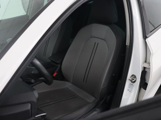 Seat Leon 1.0 TSI Style Intens | Camera | Carplay | Adaptive cruise | Navigatie | DAB | Full LED | Park Ass... ActivLease financial lease